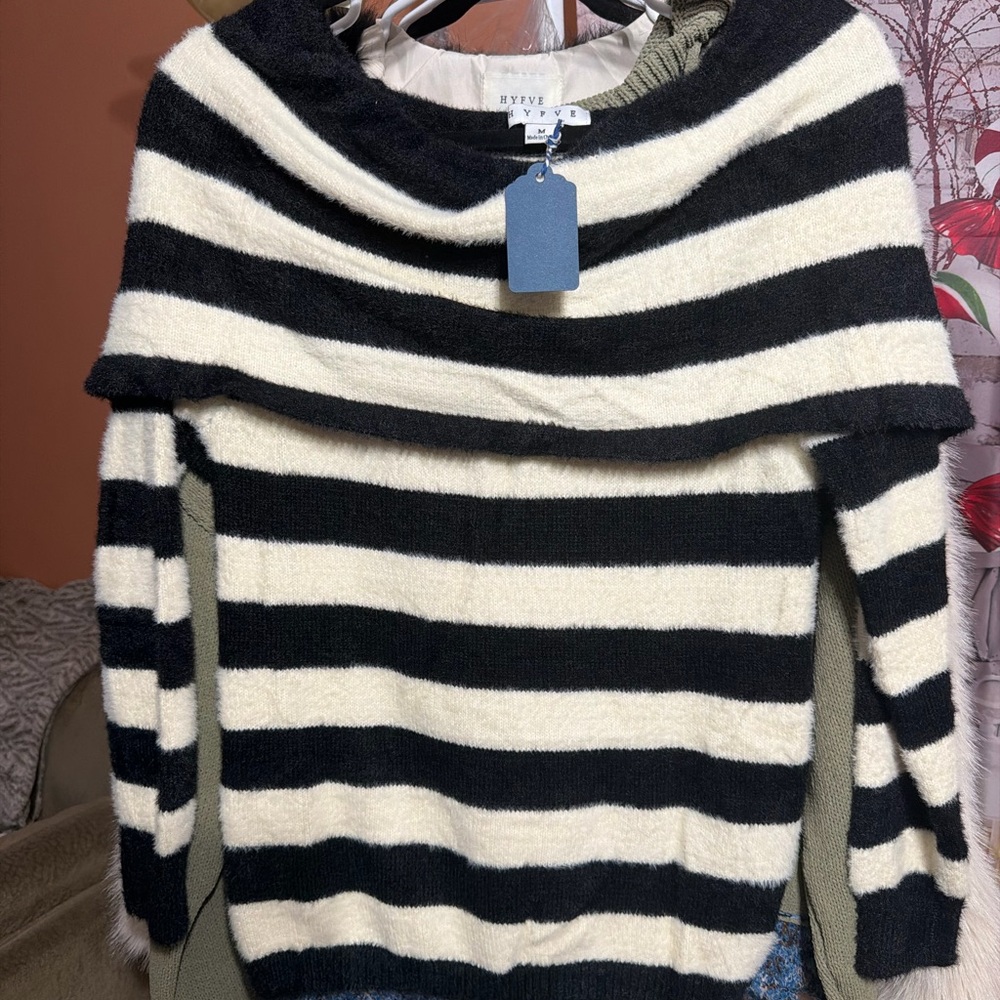 Black and Cream Striped Women's Sweater